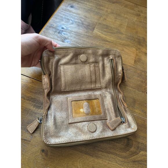 Tano Gold Leather Folding Wallet Zip Around Phone Compartment Super Soft - Picture 4 of 10